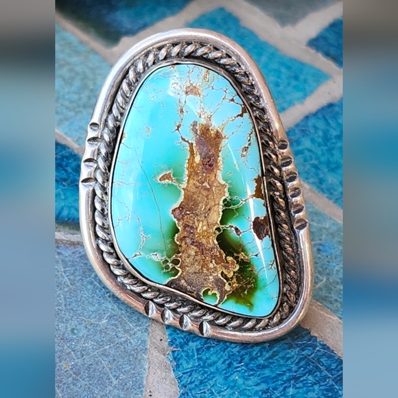 Sterling Silver Vintage  'HUGE STONE' TURQUOISE RING - Picture 16 of 16